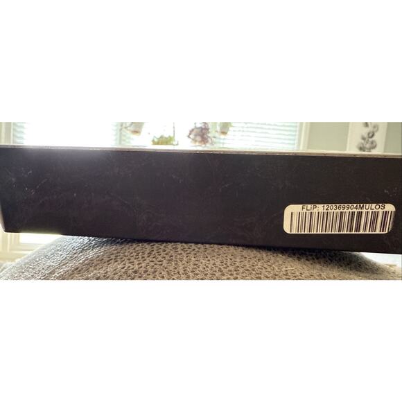 Kitsch x Stranger Things Rainbow Room Satin Pillowcase &‎ Eyemask - Picture 4 of 4